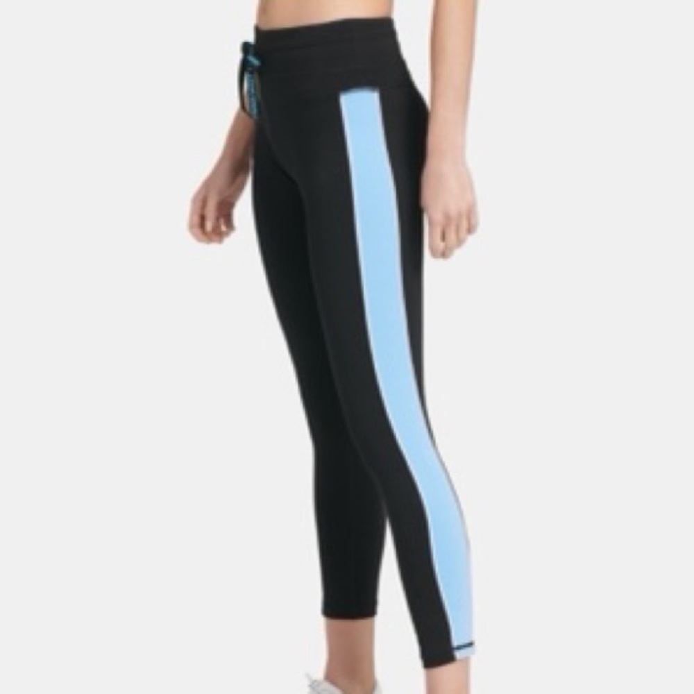 DKNY clolorblocked ankle leggings.